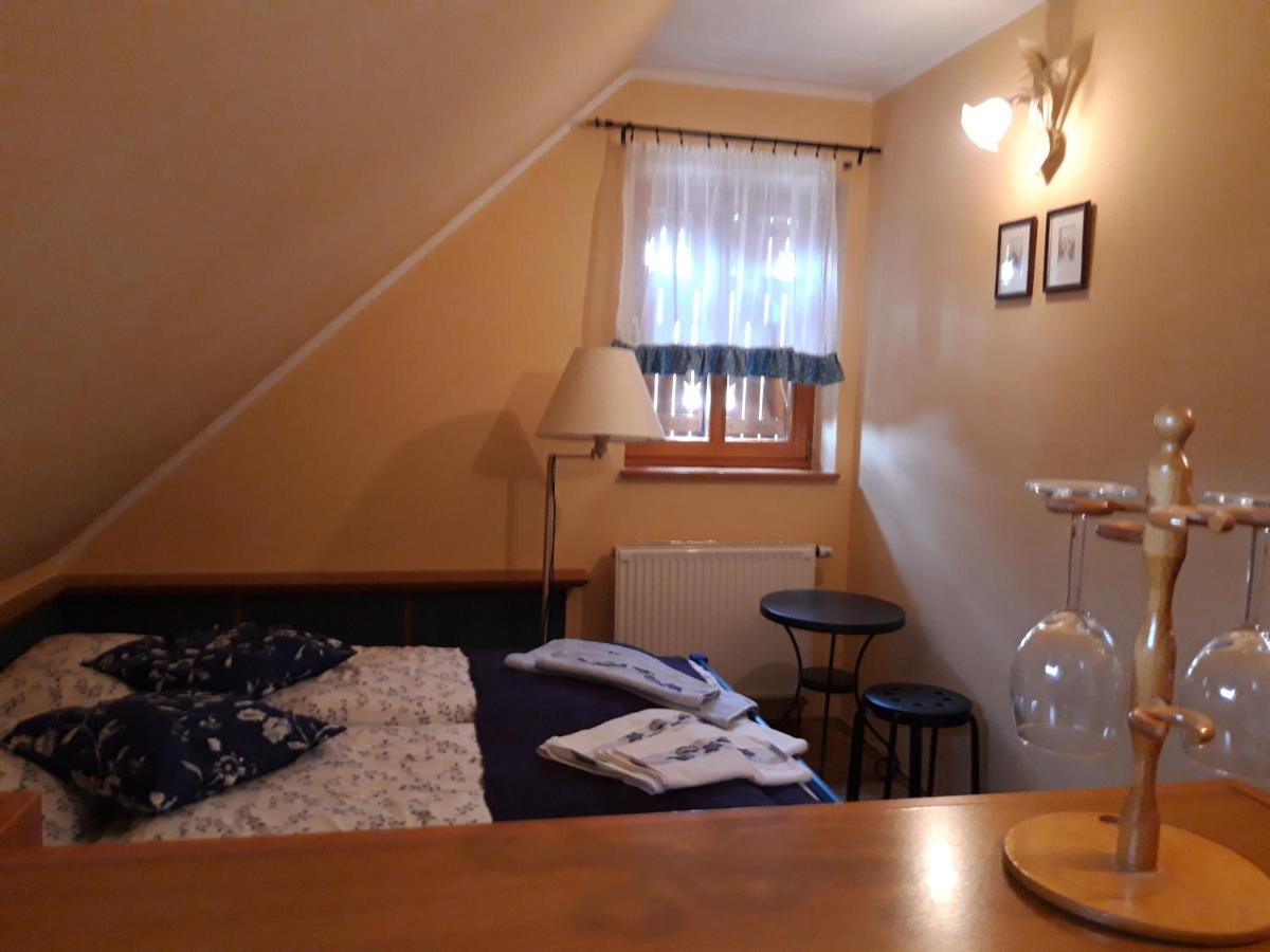 Rudolf'S Fogado Hotel Zsira Bagian luar foto